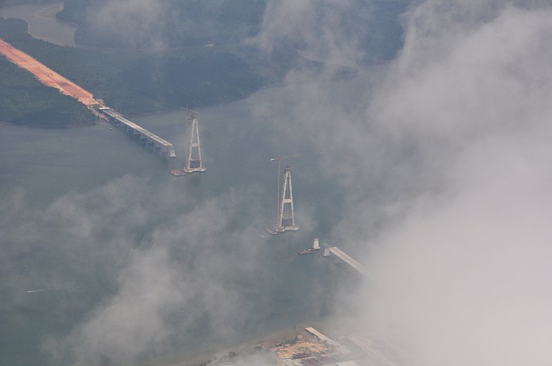 apr_02_7218_bridge.jpg