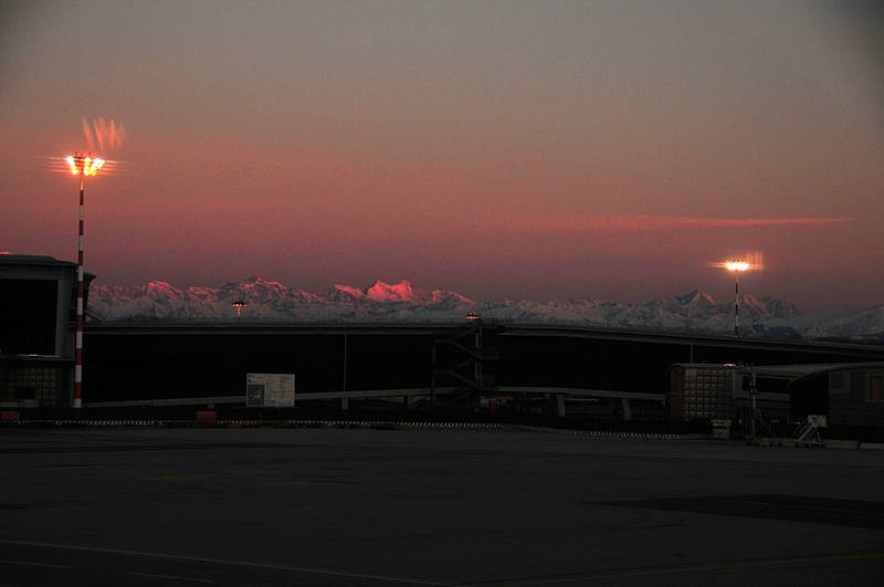 feb 19 7012 milan sunrise snow