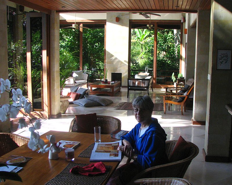 jul 27 4453 dining room