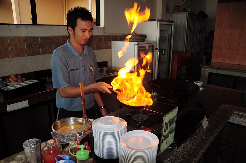 nov 21 0314 omlette fire