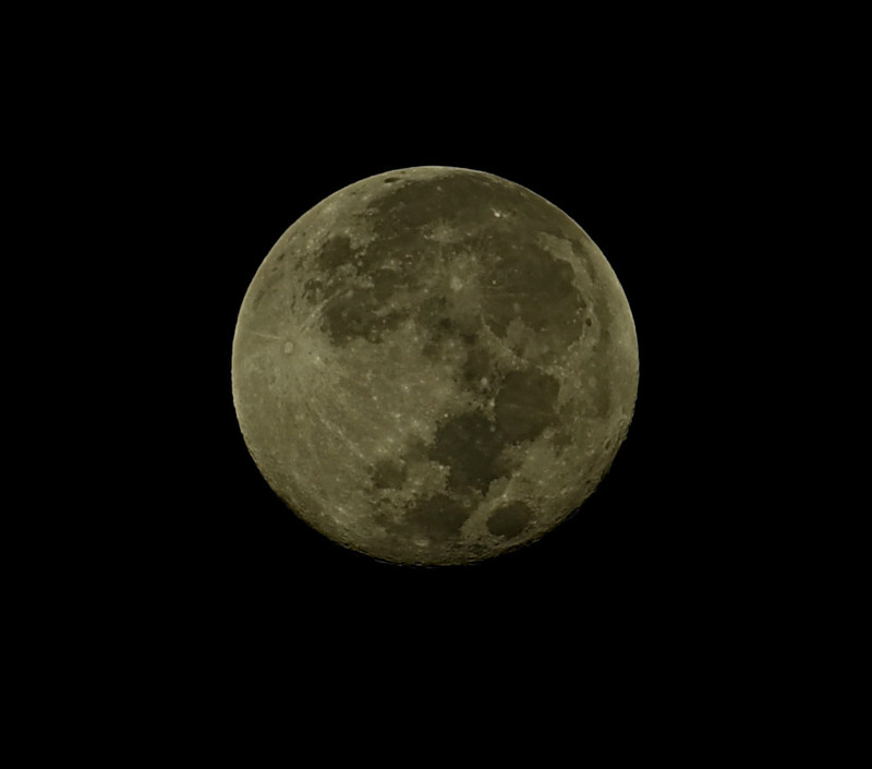 oct 09 5273 moon